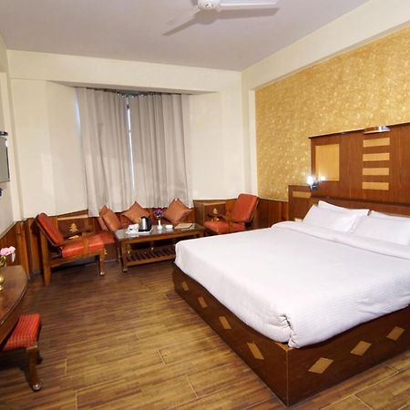 Hotel Park Residency Manāli Exteriér fotografie