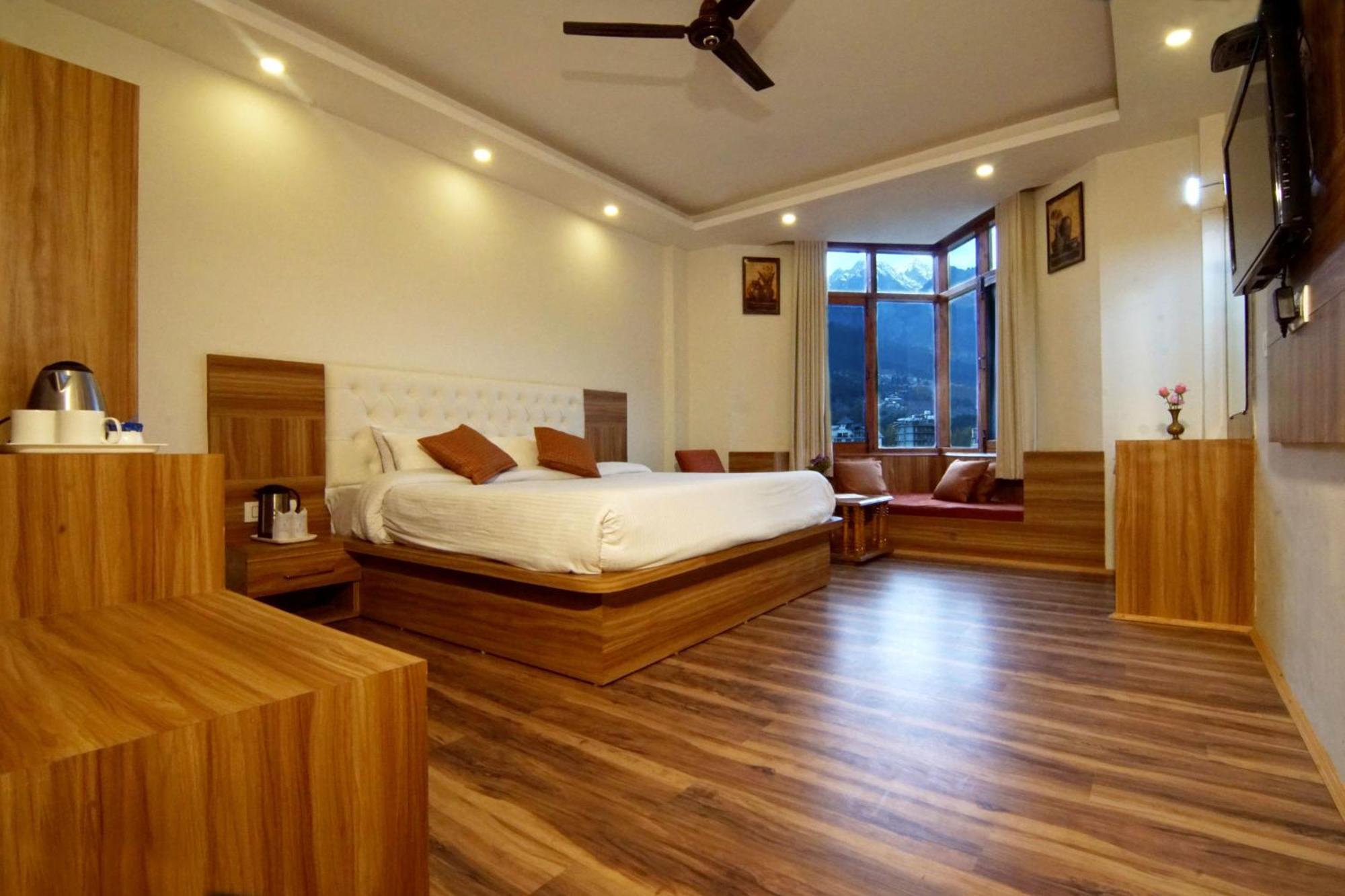 Hotel Park Residency Manāli Exteriér fotografie